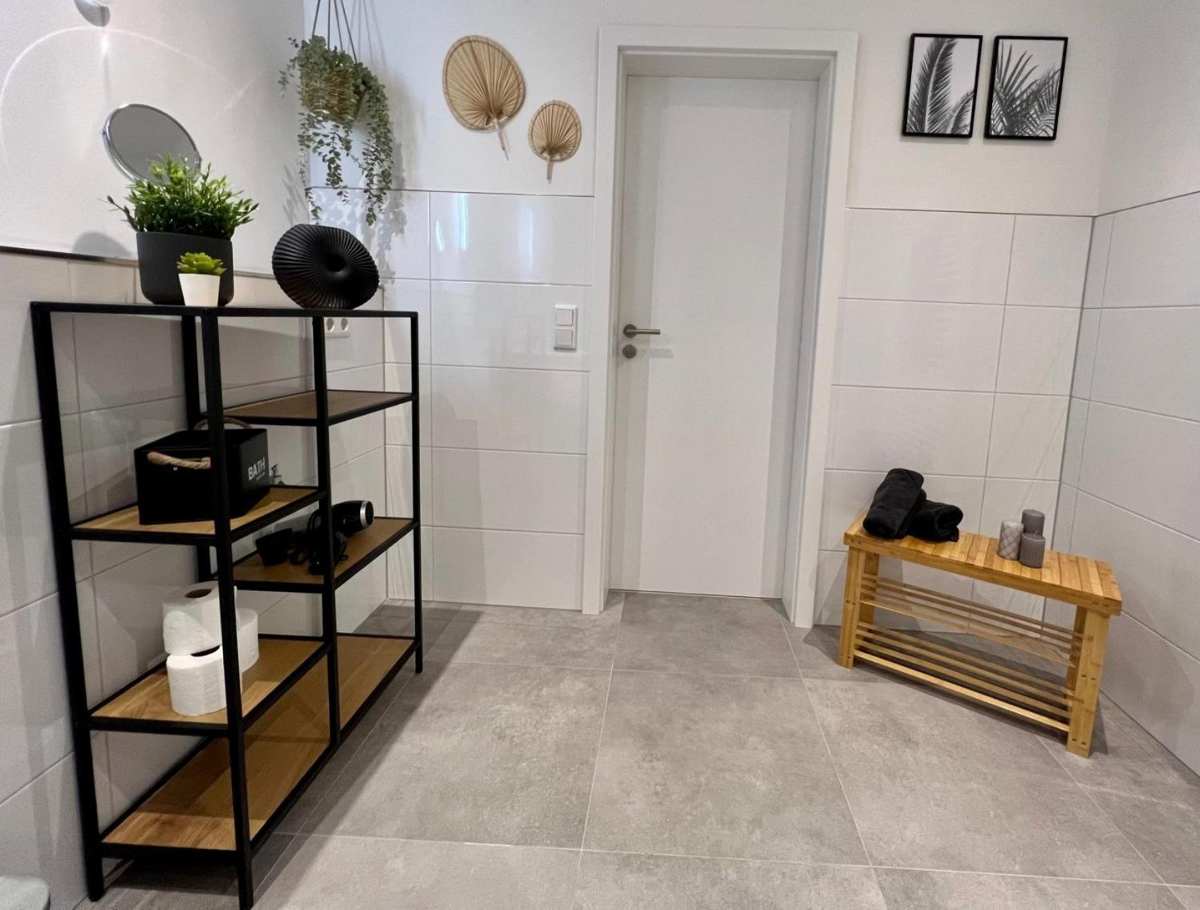 Piso Superior - Exklusives Apartment An Der Promenade Mit Rheinsicht & Loggia Emmerich Exteriör bild